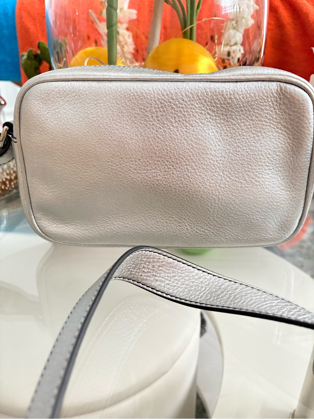 Marc Jacobs Metallic Silver Leather Crossbody Camera Bag - Picture 3 of 5